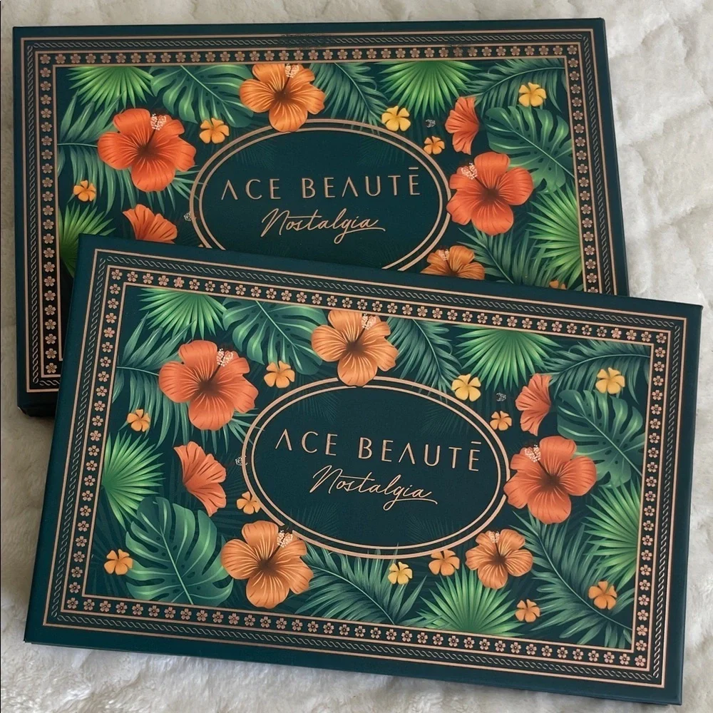 ACE BEAUTĒ Nostalgia-Vibrant Eyeshadow Palette